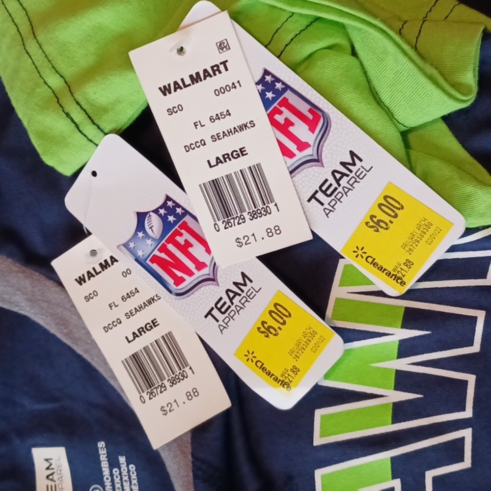 3~ Seattle Seahawks Tee Shirts in size Large - Picture 5 of 9